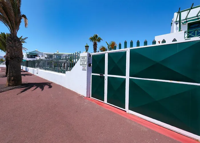 La Vela Azul - Pool & Tennis - Free Ac & Good Wifi - By Lanzarote بيت للعطل