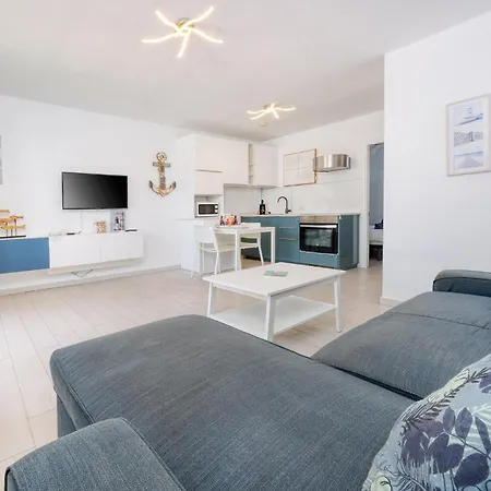 Casa vacanze La Vela Azul - Pool&tennis - Free Ac&good Wifi - By Lanzarote